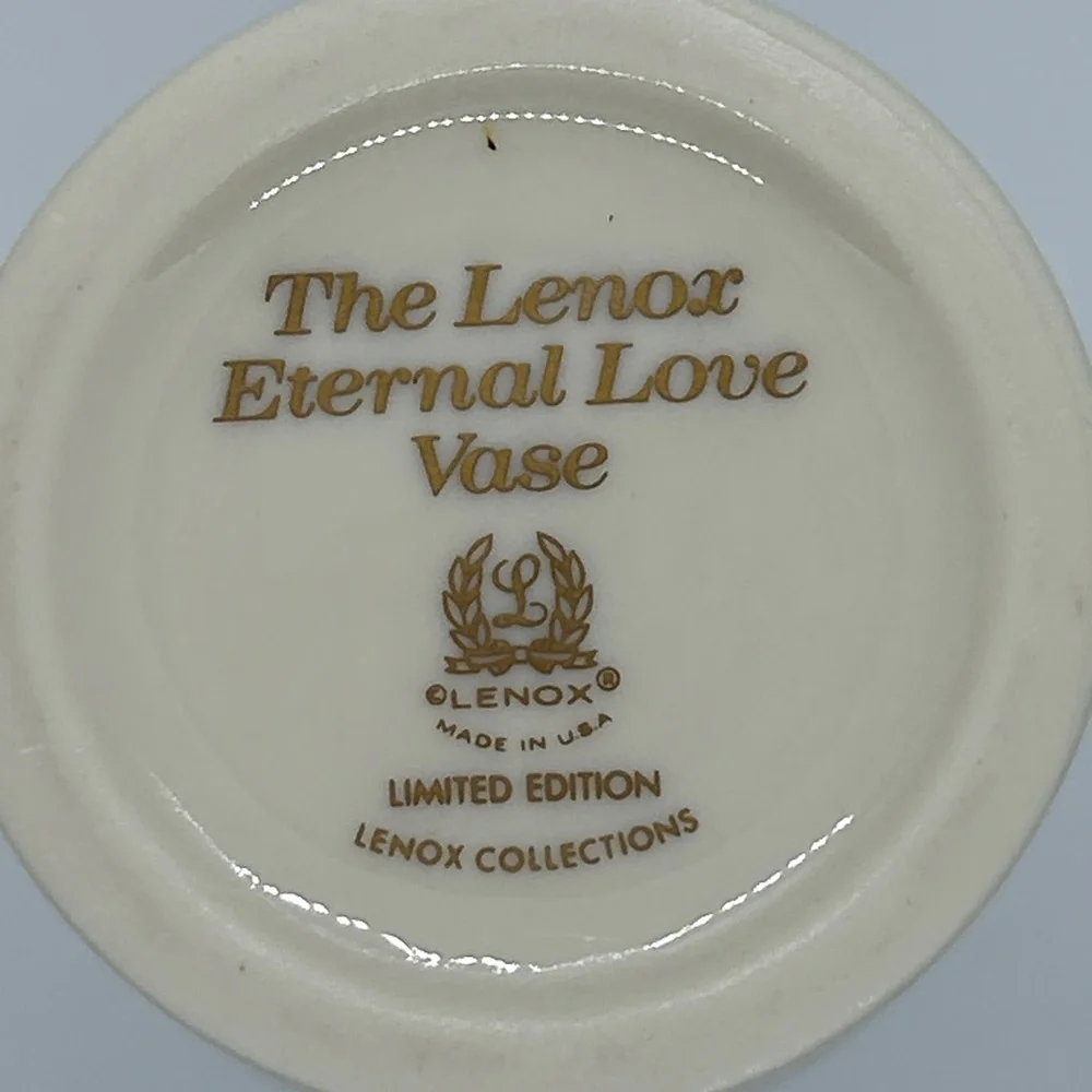 VTG Lenox Eternal Love Bud Vase blue Birds Gold Trim 8